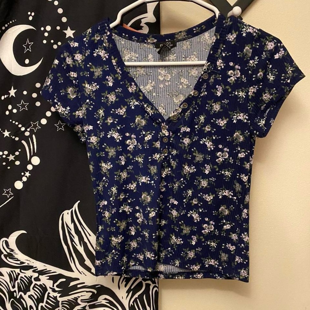V neck shirt